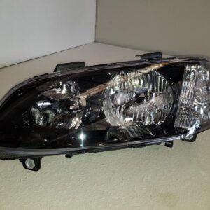 2010 HOLDEN COMMODORE LEFT HEADLAMP