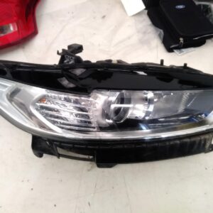 2015 FORD MONDEO RIGHT HEADLAMP