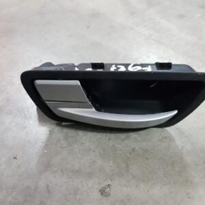 2013 FORD FALCON DOOR HANDLE