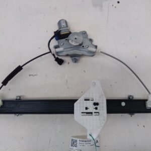 2011 HOLDEN CAPTIVA RIGHT REAR WINDOW REG MOTOR