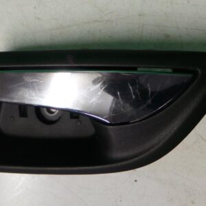 2014 HOLDEN CRUZE DOOR HANDLE