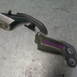 2014 FORD FOCUS BONNET HINGE STRUT