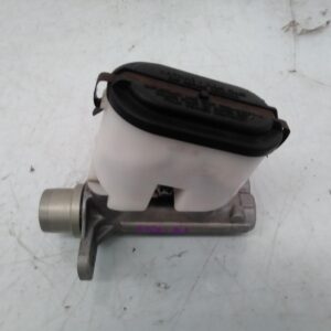 2010 FORD FALCON MASTER CYLINDER
