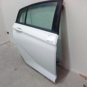 2019 HOLDEN COMMODORE RIGHT REAR DOOR SLIDING