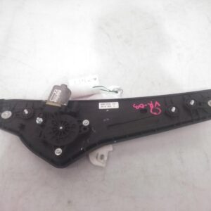 2014 HYUNDAI VELOSTER LEFT FRONT WINDOW REGULATOR MOTOR