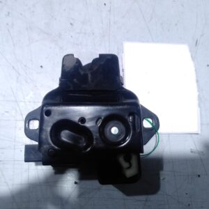 2010 HOLDEN COMMODORE DOOR BOOT GATE LOCK