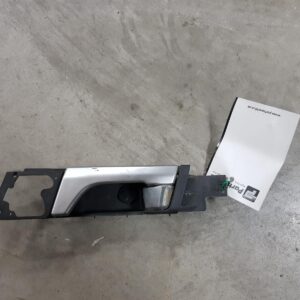 2007 HOLDEN CAPTIVA DOOR HANDLE