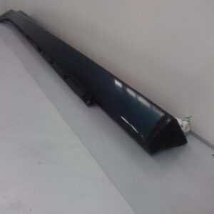 2013 HOLDEN COMMODORE SIDE STEP SKIRT