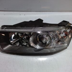 2011 HOLDEN CAPTIVA LEFT HEADLAMP