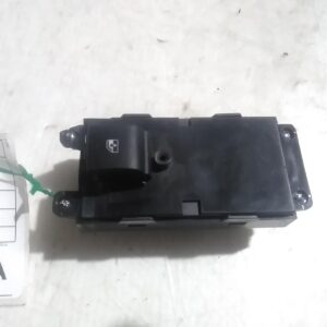 2012 HOLDEN CRUZE POWER DOOR WINDOW SWITCH