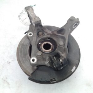 2013 HOLDEN CRUZE RIGHT FRONT HUB ASSEMBLY