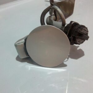 2013 KIA CERATO FUEL DOOR FILLER