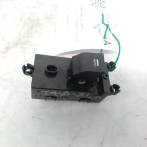 2014 HYUNDAI I40 POWER DOOR WINDOW SWITCH