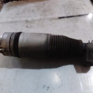 2008 PORSCHE CAYENNE RIGHT REAR STRUT