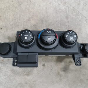 2013 HYUNDAI ILOAD/IMAX HEATER AC CONTROLS