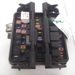 2016 HOLDEN COMMODORE FUSE BOX