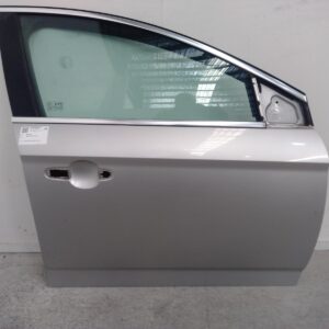 2012 FORD MONDEO RIGHT FRONT DOOR