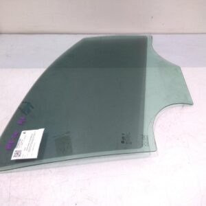 2015 HOLDEN TRAX RIGHT FRONT DOOR WINDOW