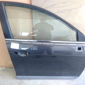 2014 HOLDEN CAPTIVA RIGHT FRONT DOOR