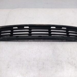 2004 PORSCHE CAYENNE GRILLE