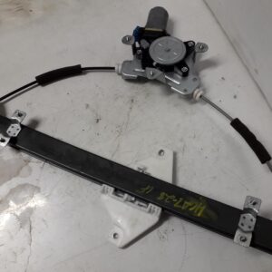 2010 HOLDEN CAPTIVA LEFT FRONT WINDOW REGULATOR MOTOR