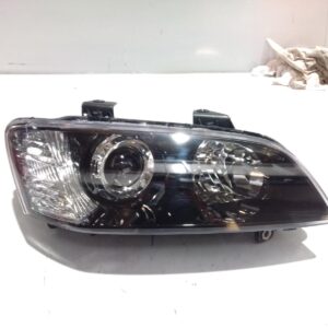 2006 HOLDEN COMMODORE RIGHT HEADLAMP