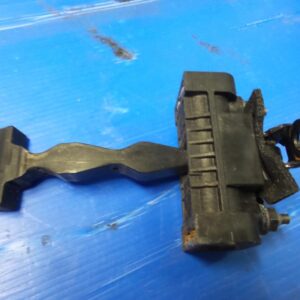 2009 FORD FALCON DOOR HINGE RUNNER