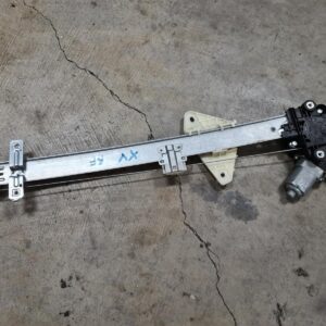 2014 HYUNDAI IX35 RIGHT FRONT WINDOW REG MOTOR