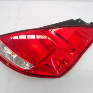 2013 FORD FIESTA RIGHT TAILLIGHT