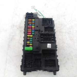 2021 FORD EVEREST FUSE BOX