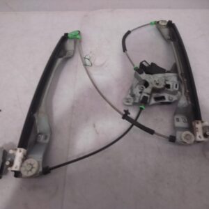 2013 HOLDEN COMMODORE LEFT FRONT WINDOW REGULATOR MOTOR