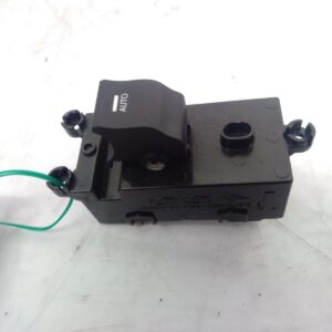 2014 HYUNDAI I40 POWER DOOR WINDOW SWITCH