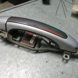 2003 PORSCHE CAYENNE DOOR HANDLE