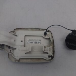 2011 HYUNDAI ILOAD FUEL DOOR FILLER