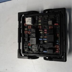 2015 HOLDEN COMMODORE FUSE BOX