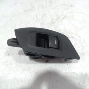 2018 HOLDEN EQUINOX POWER DOOR WINDOW SWITCH