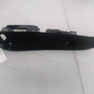 2017 HOLDEN COMMODORE POWER DOOR WINDOW SWITCH