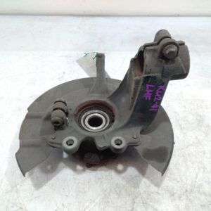 2013 FORD KUGA LEFT FRONT HUB ASSEMBLY