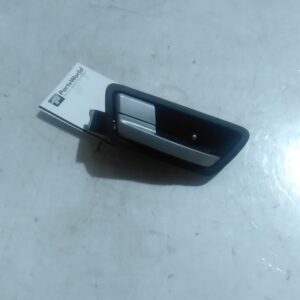 2010 FORD FALCON DOOR HANDLE