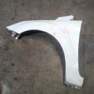 2009 FORD FOCUS LEFT GUARD