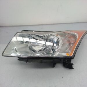 2013 HOLDEN CRUZE LEFT HEADLAMP