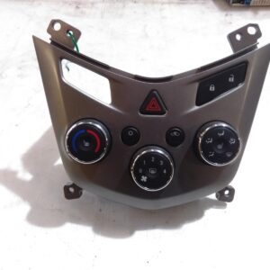 2018 HOLDEN BARINA HEATER AC CONTROLS