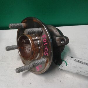 2013 FORD FOCUS RIGHT REAR HUB ASSEMBLY