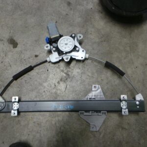 2016 HOLDEN CAPTIVA LEFT FRONT WINDOW REGULATOR MOTOR