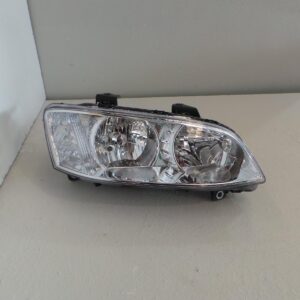 2010 HOLDEN COMMODORE RIGHT HEADLAMP