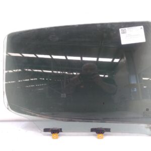 2014 HOLDEN COLORADO RIGHT REAR DOOR WINDOW