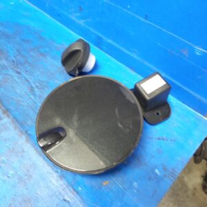 2012 HOLDEN CAPTIVA FUEL DOOR FILLER