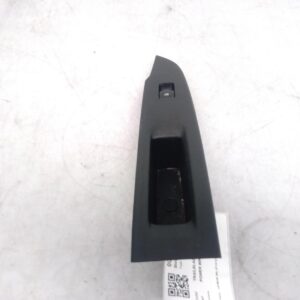 2017 HOLDEN TRAILBLAZER POWER DOOR WINDOW SWITCH