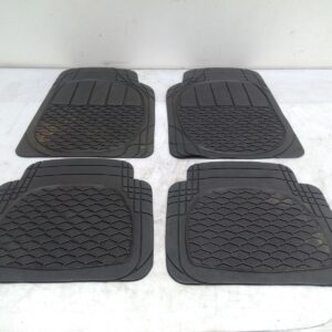 2017 HOLDEN CAPTIVA FLOOR MATS