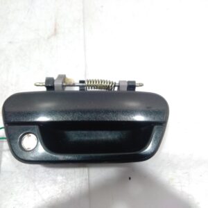 2014 HOLDEN BARINA DOOR HANDLE